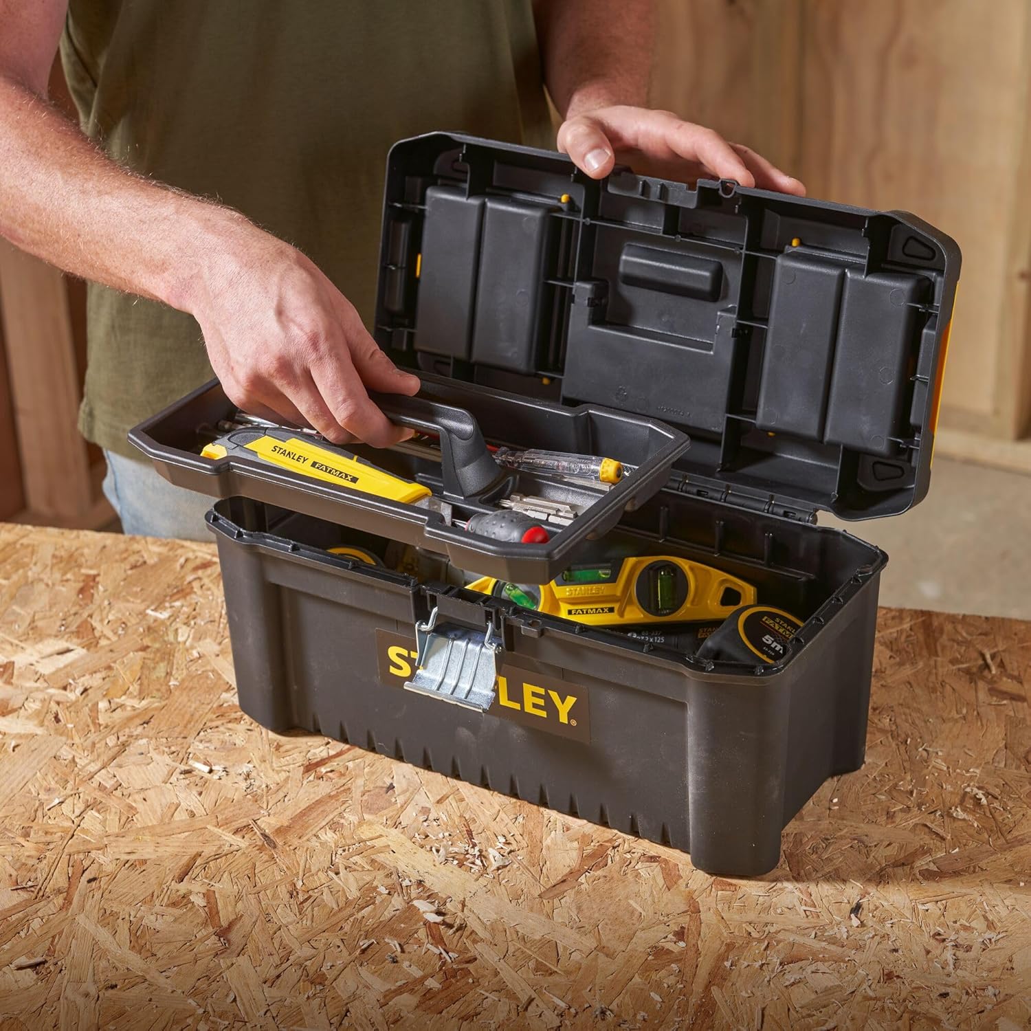 ⚒️ Bau & Montage – Stanley STST1-75518 Essential 16 Zoll Werkzeugkasten mit Metallverschlüssen, Schwarz/Gelb, Zoll – Bild 10