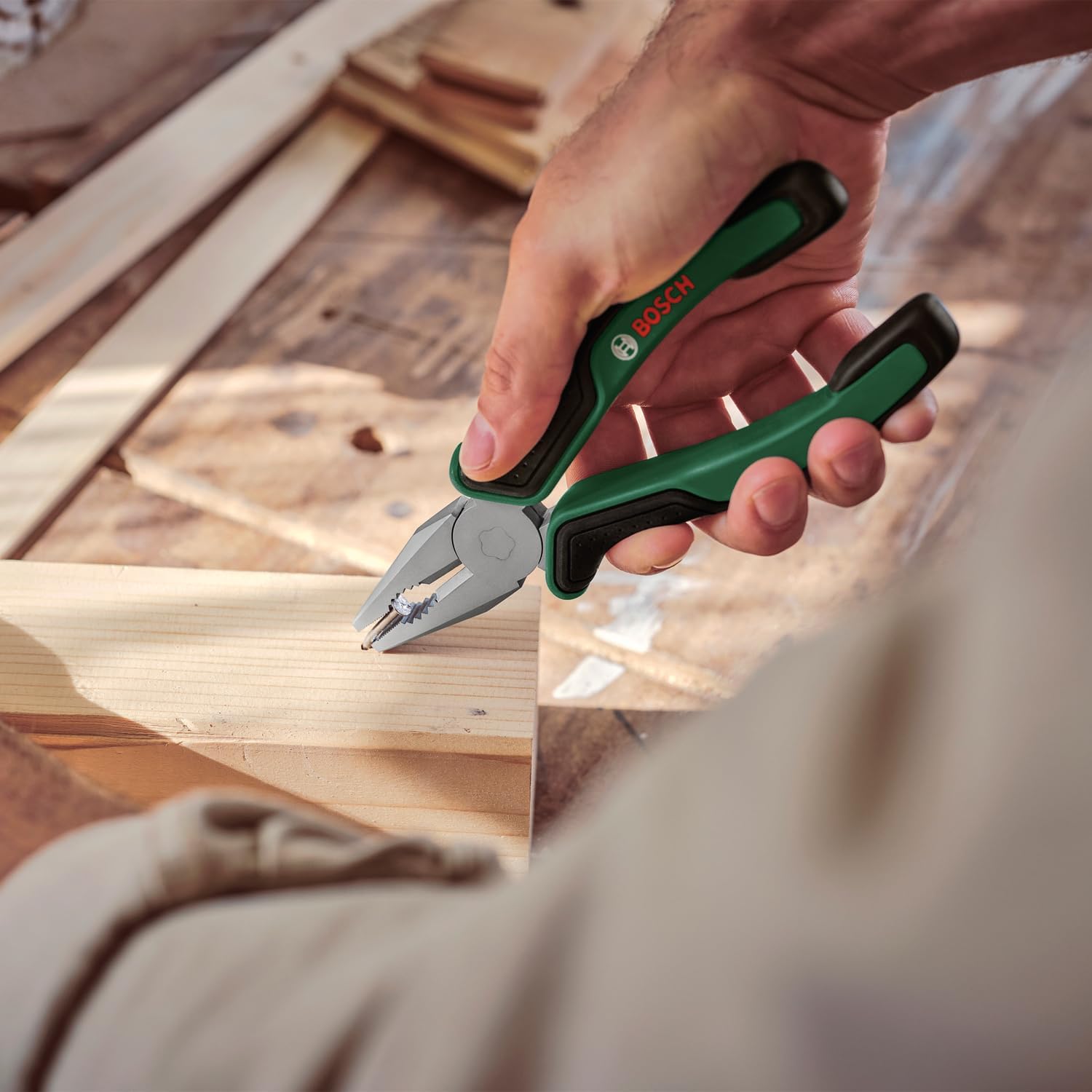 🔥 Angebote & Aktionen – Bosch Universal Werkzeug-Set, 17-teilig (vielseitiger Werkzeugkoffer, bestückt, hochwertig, ergonomisch, ideal für Reparaturen im Haus) – Bild 6