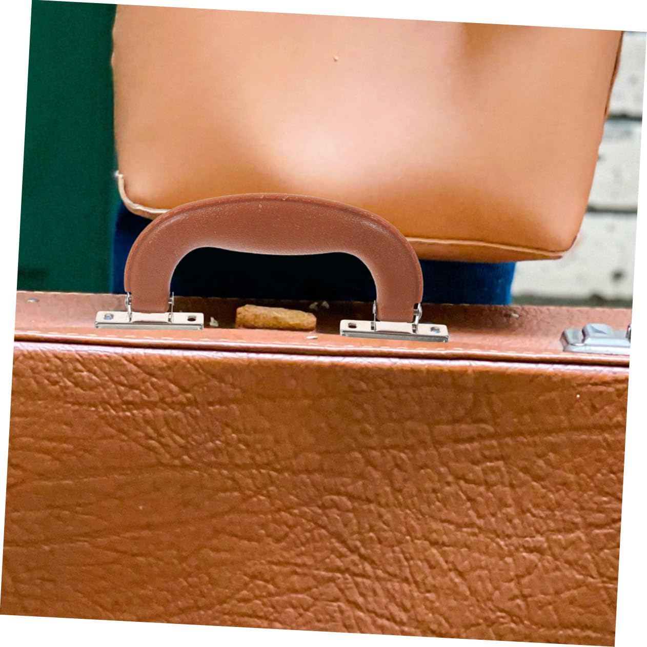 ⚒️ Bau & Montage – VALICLUD 4 Stück Stabiler Kunststoff Ersatzgriff für Koffer und Werkzeugkoffer Ergonomisch Schwerlastfähig Einfache Montage Kompatibel mit Verpackungsboxen und Taschen Reise – Bild 4