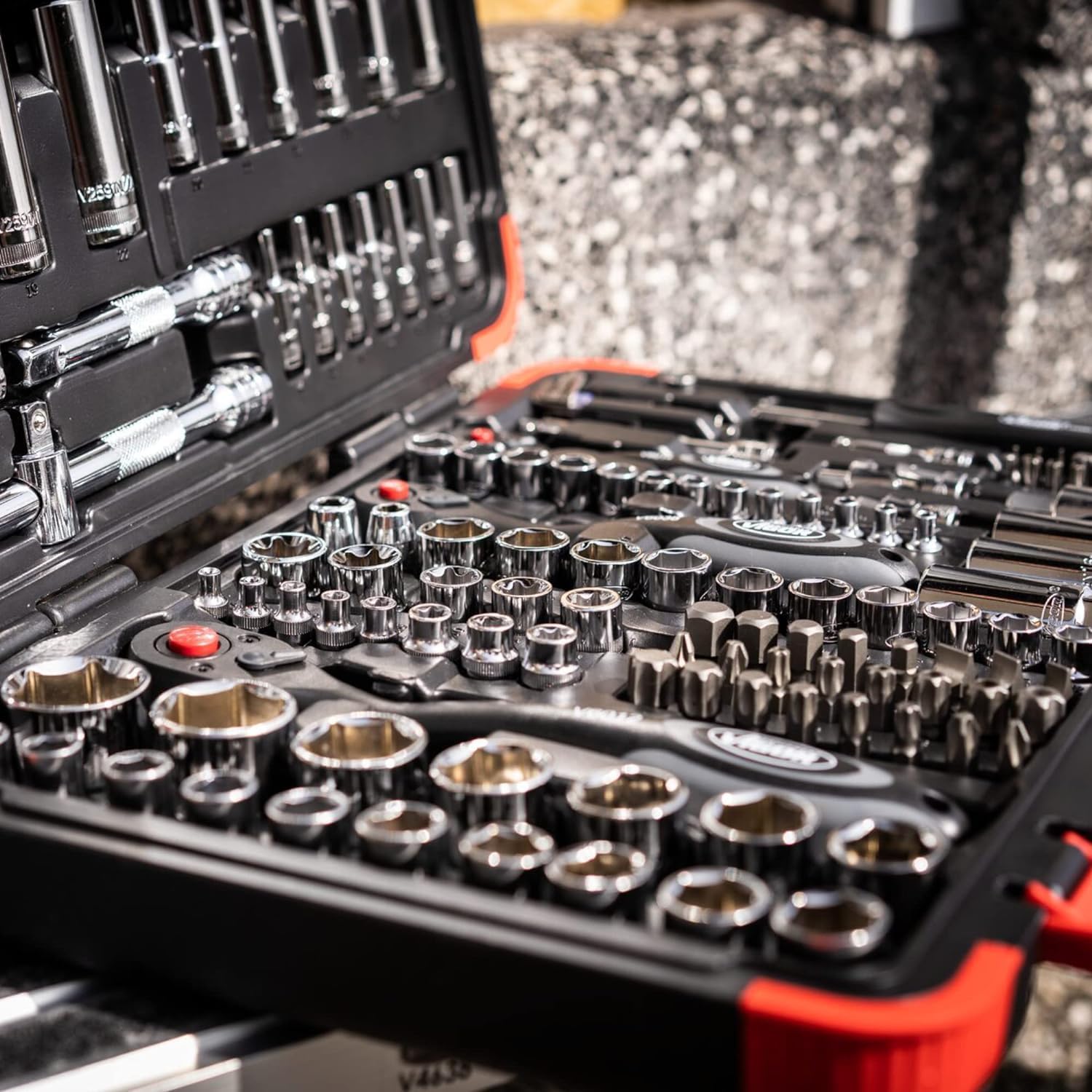 🚗 KFZ & Werkstatt – Vigor Socket Spanner Set (172 Pieces, incl. Reversible ratchet, extensions, various socket wrenches and bits) V2461N – Bild 2