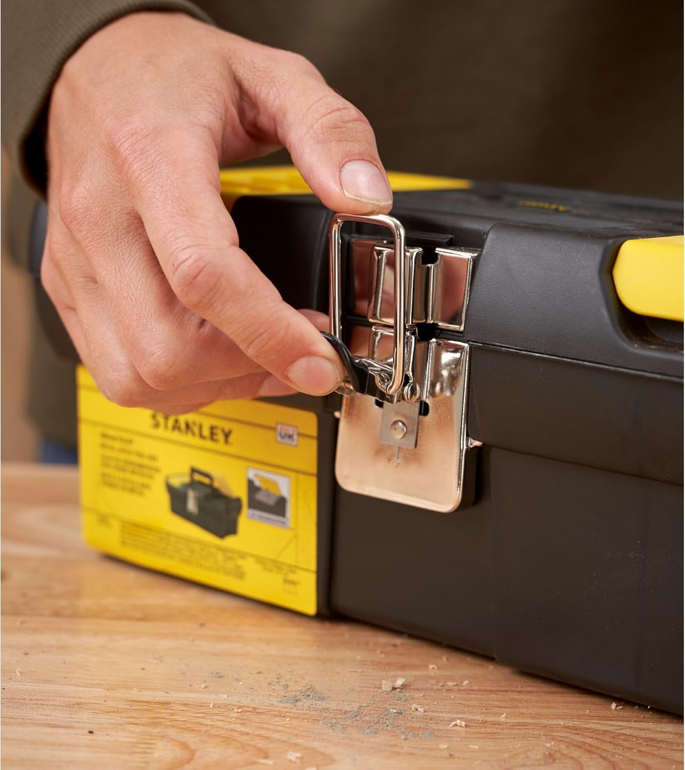 ⚒️ Bau & Montage – Stanley 1-92-064 2000 Series 12,5-Zoll-Werkzeugkasten mit Metallverschluss – Bild 8