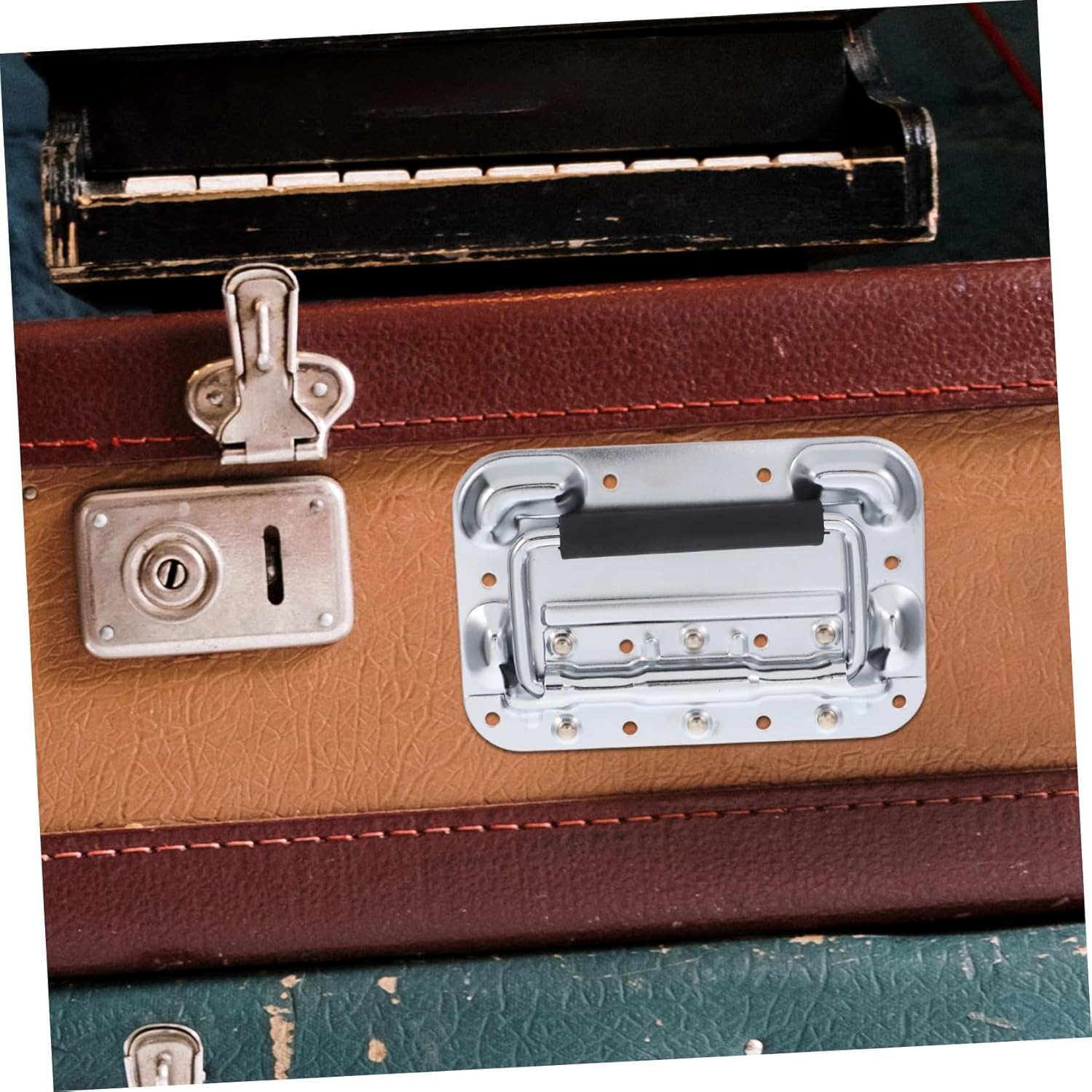 ⚒️ Bau & Montage – Federklappgriff Federstahl Klappbar Liftgriff für Aviation Case und Schrank Robustes Material Einfache Montage Vielseitiger Tragegriff für Werkzeugkoffer und Industrieboxen – Bild 6