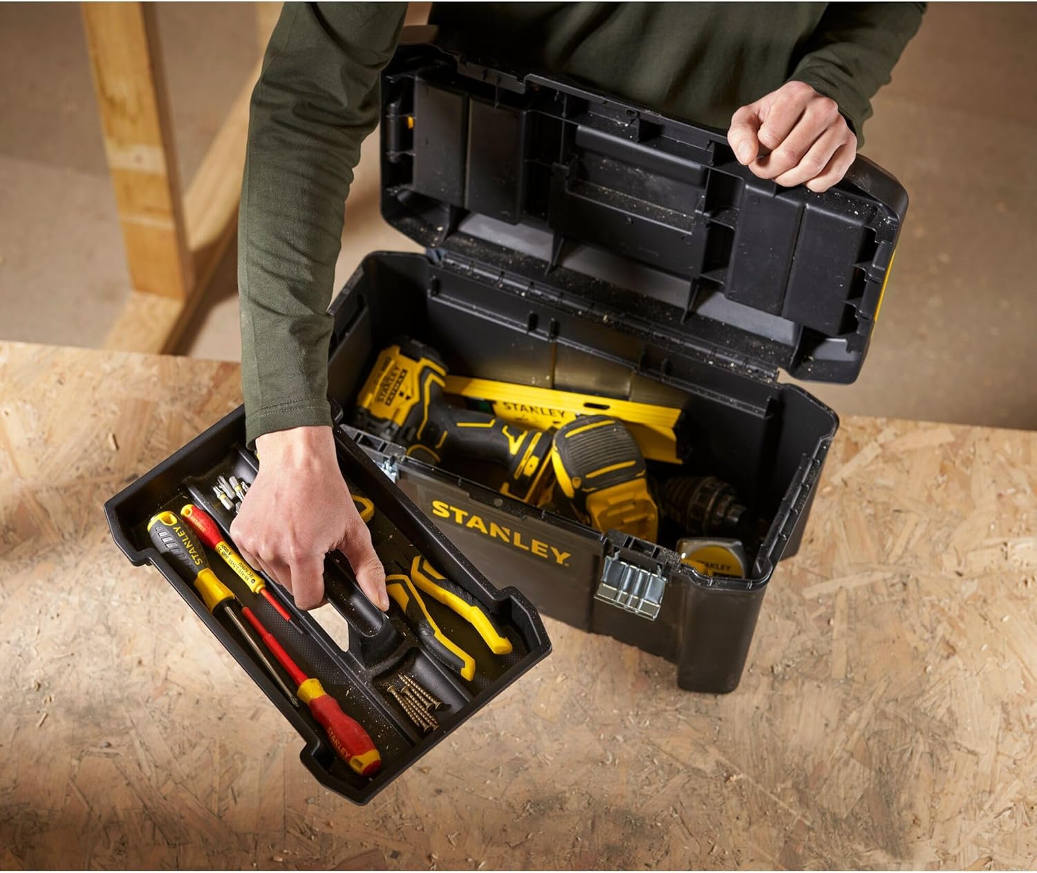 ⚒️ Bau & Montage – Stanley STST1-75521 Essential 19-Zoll-Werkzeugkasten mit Metallverschlüssen, Schwarz/Gelb, Zoll – Bild 4