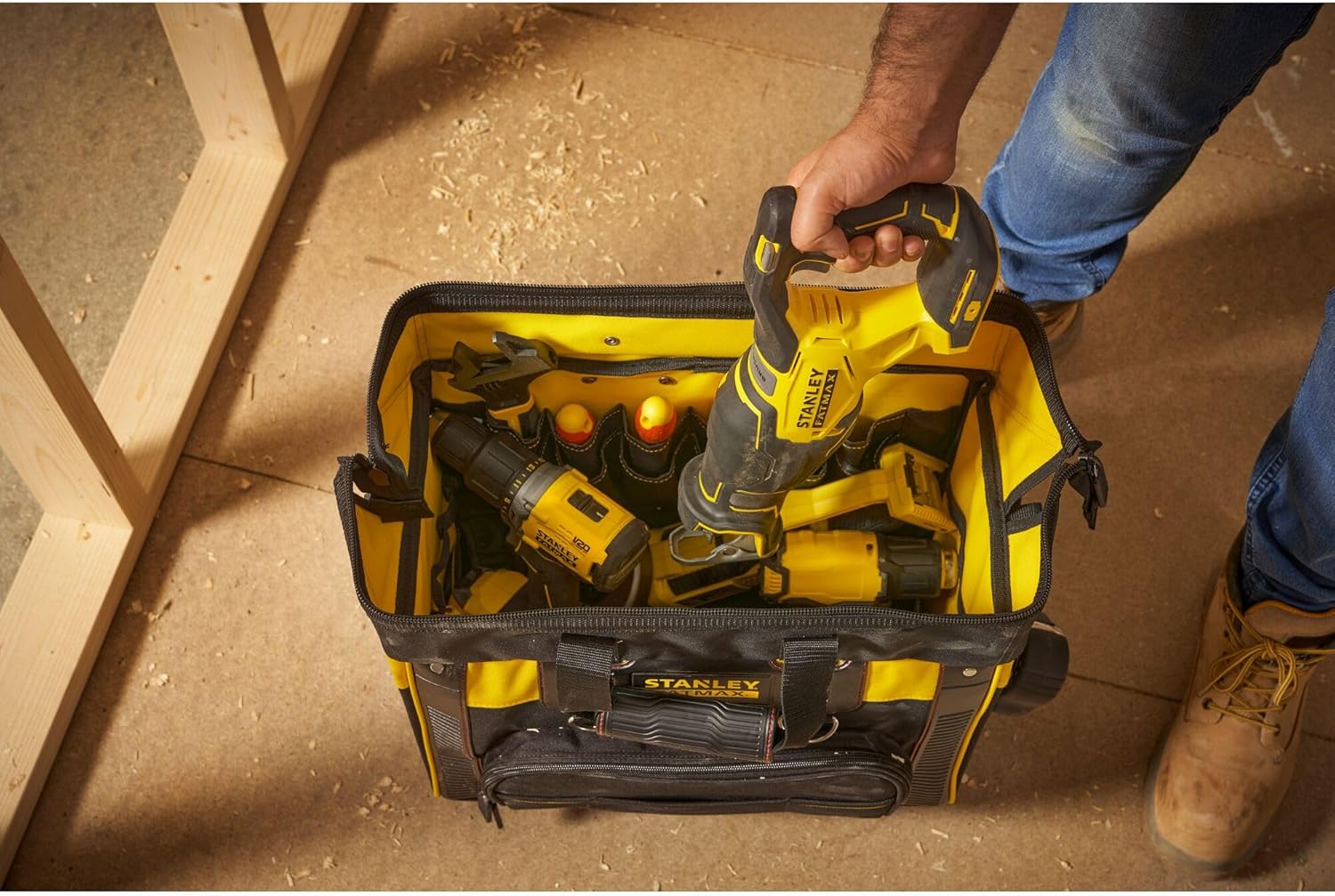 ⚡ Elektro & Technik – Stanley FatMax Werkzeugkasten (mit leichtgängigen Rollen, robust, große Öffnung, Teleskopgriff, Maße: 50 x 36 x 41 cm), FMST1-80148 – Bild 4