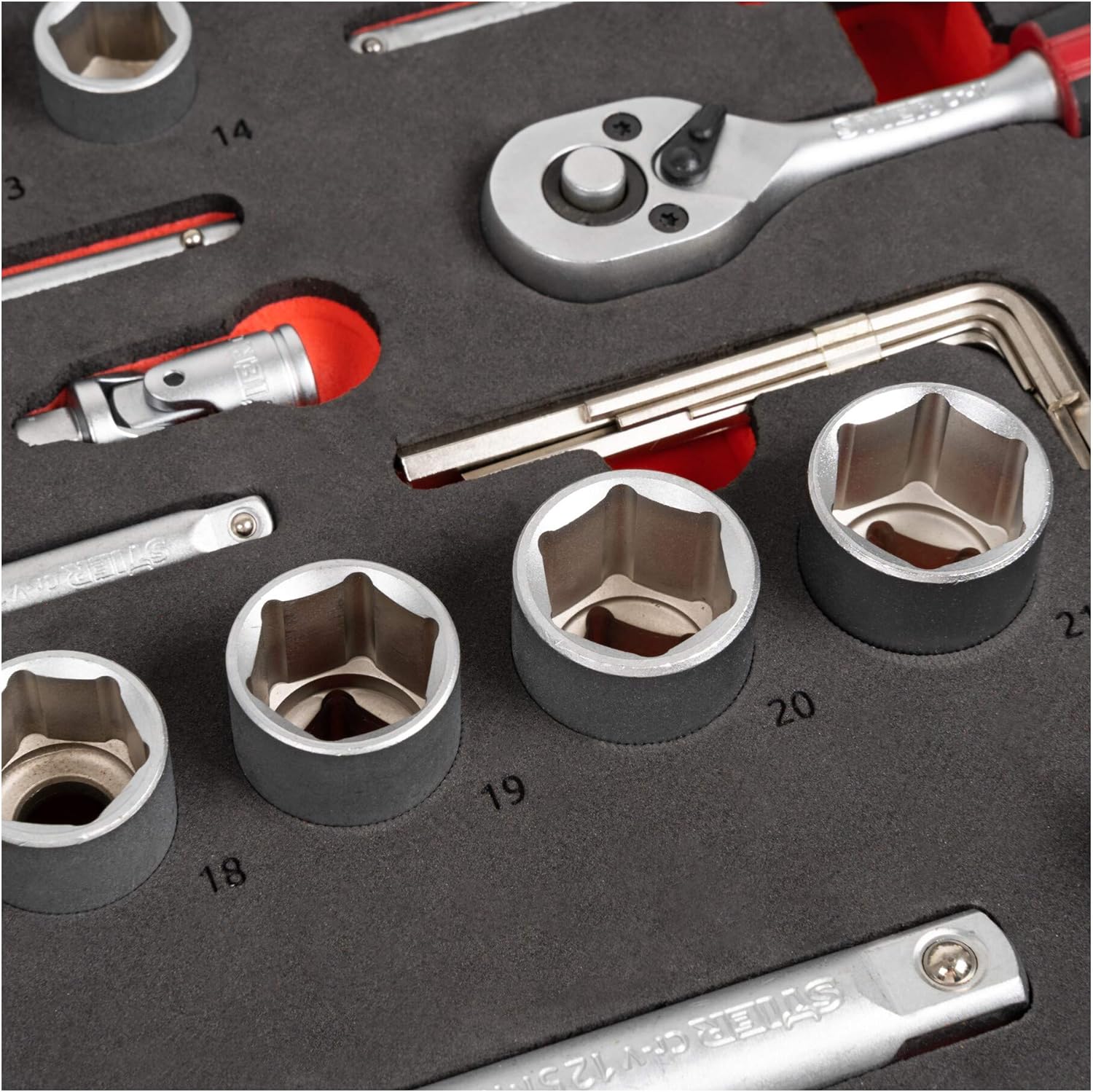 🚗 KFZ & Werkstatt – STIER Socket Spanner Set, 92 Pieces, 1/4 Inch 1/2 Inch with Reversible Ratchets, in Soft Foam Insert, as Inlay Workshop Trolley, Chrome Vanadium Steel – Bild 5