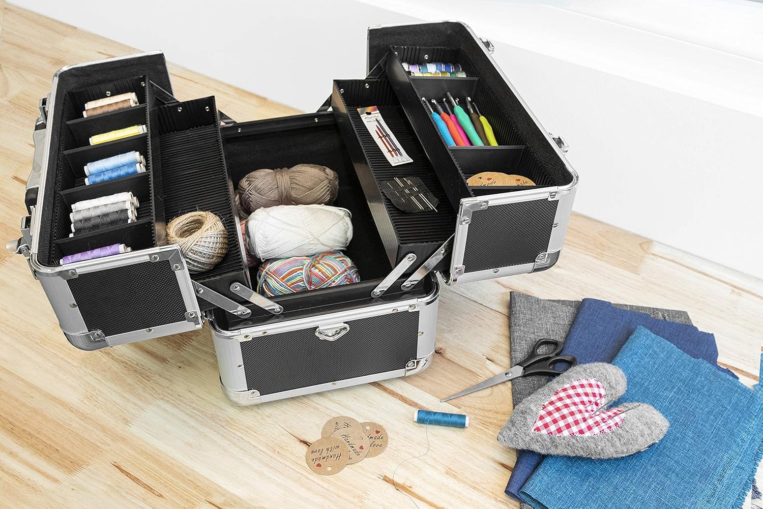 🔥 Angebote & Aktionen – Meister multi-purpose case, lots of storage space, divisible compartments for small parts, lockable, including 2 keys and a carrying strap, cosmetic case, scissors case – Bild 7