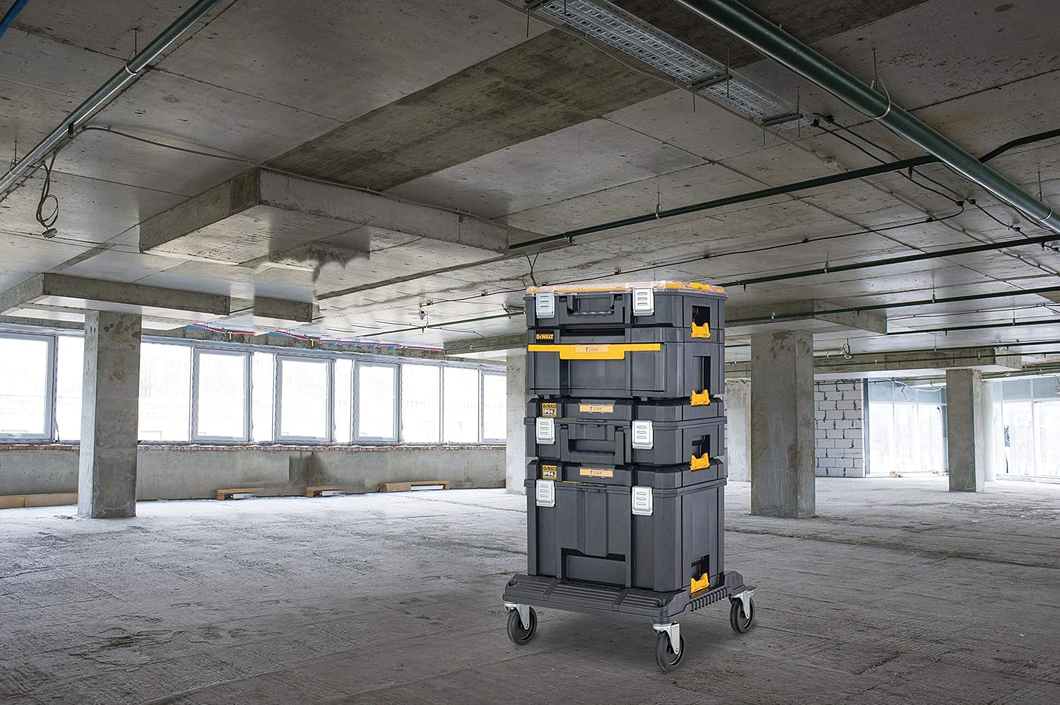 ⚒️ Bau & Montage – DEWALT TSTAK Deep Tool Box VI, DWST83346-1 (44 L Volumen, großvolumige Box, kombinierbar mit anderen TSTAK-Boxen, sichere Aufbewahrung von Elektrowerkzeugen und Handwerkzeugen, IP54), Multi, Einheitsgröße – Bild 8