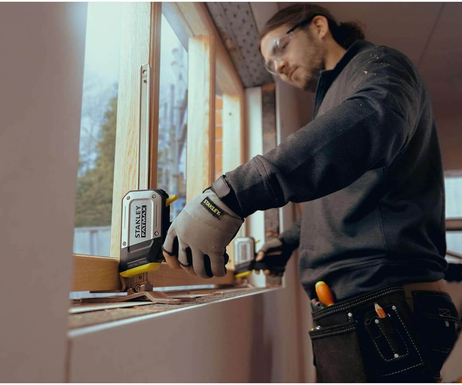 ⚒️ Bau & Montage – STANLEY FATMAX TradeLift Set FMHT83552-1 Einhand-Montagewerkzeug (Hebewerkzeug zum Halten, Heben, Stützen, Absenken schwerer Gegenstände bis 150 kg, präzise Feineinstellung, ideale helfende Hand) – Bild 4