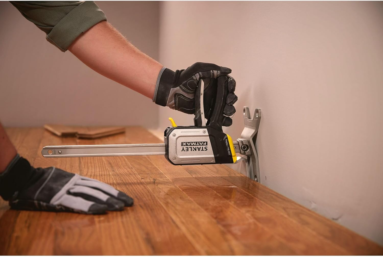 ⚒️ Bau & Montage – STANLEY FATMAX TradeLift Set FMHT83552-1 Einhand-Montagewerkzeug (Hebewerkzeug zum Halten, Heben, Stützen, Absenken schwerer Gegenstände bis 150 kg, präzise Feineinstellung, ideale helfende Hand) – Bild 7
